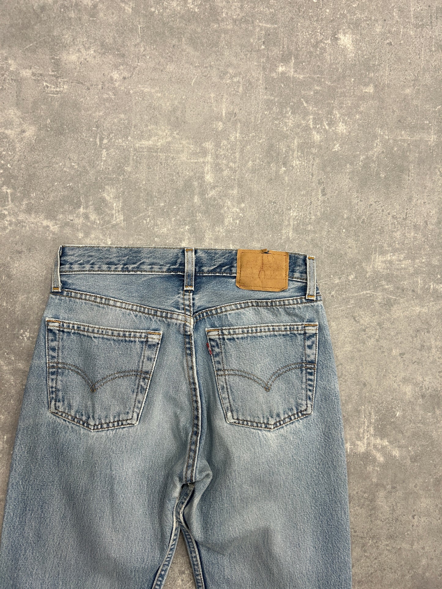 Jean Levi's 913