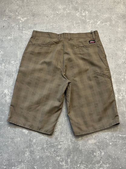 Short Dickies