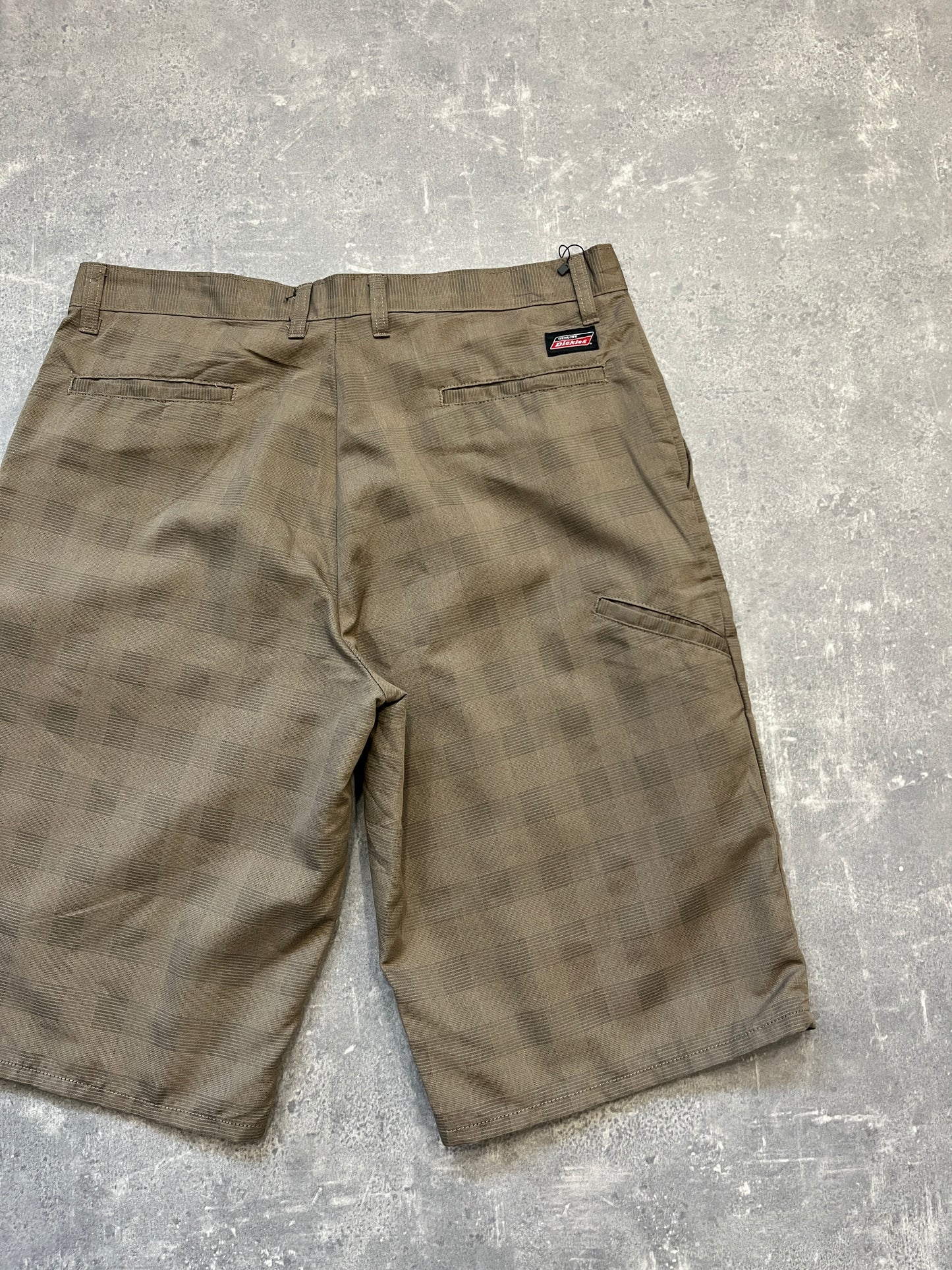 Short Dickies